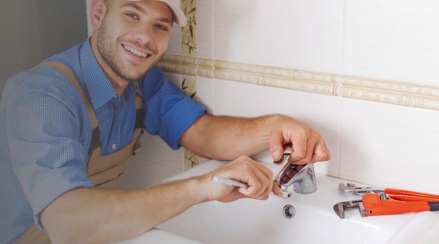 Expert burst pipe repair services in Cleo Springs, OK